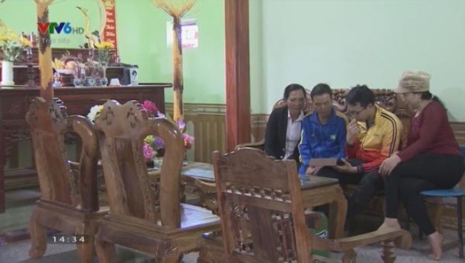 Phạm Xuân Mạnh không còn là cầu thủ nghèo nhất Việt Nam, cưới vợ đẹp, khoe nhà mới - Ảnh 4.