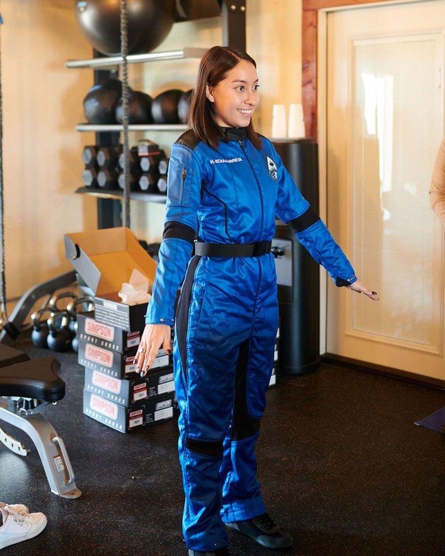Nuôi cả gia đình, cô gái 9x nỗ lực trở thành kỹ sư, được bay vào vũ trụ - Ảnh 3.
