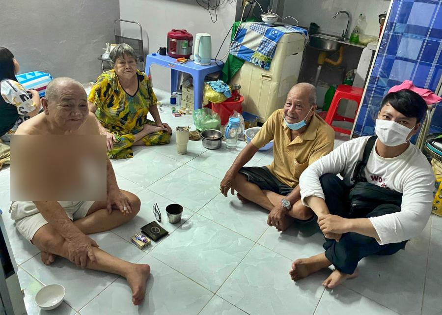 Chàng trai hơn 3 năm giúp người gốc Việt tìm lại cha mẹ ruột - Ảnh 2.