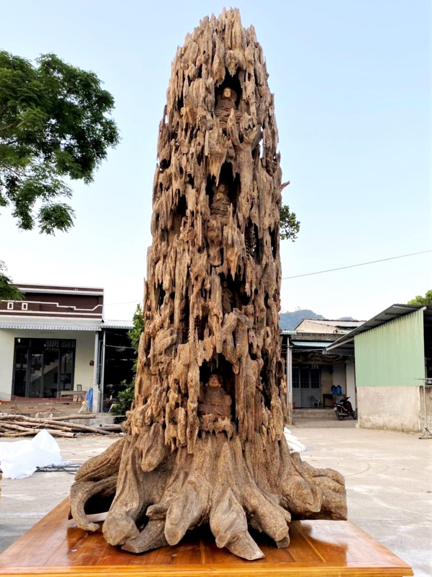 Làng tìm &quot;vàng&quot; trong thân cây, đổi đời nhờ tỉ mẩn đục đẽo - Ảnh 6.