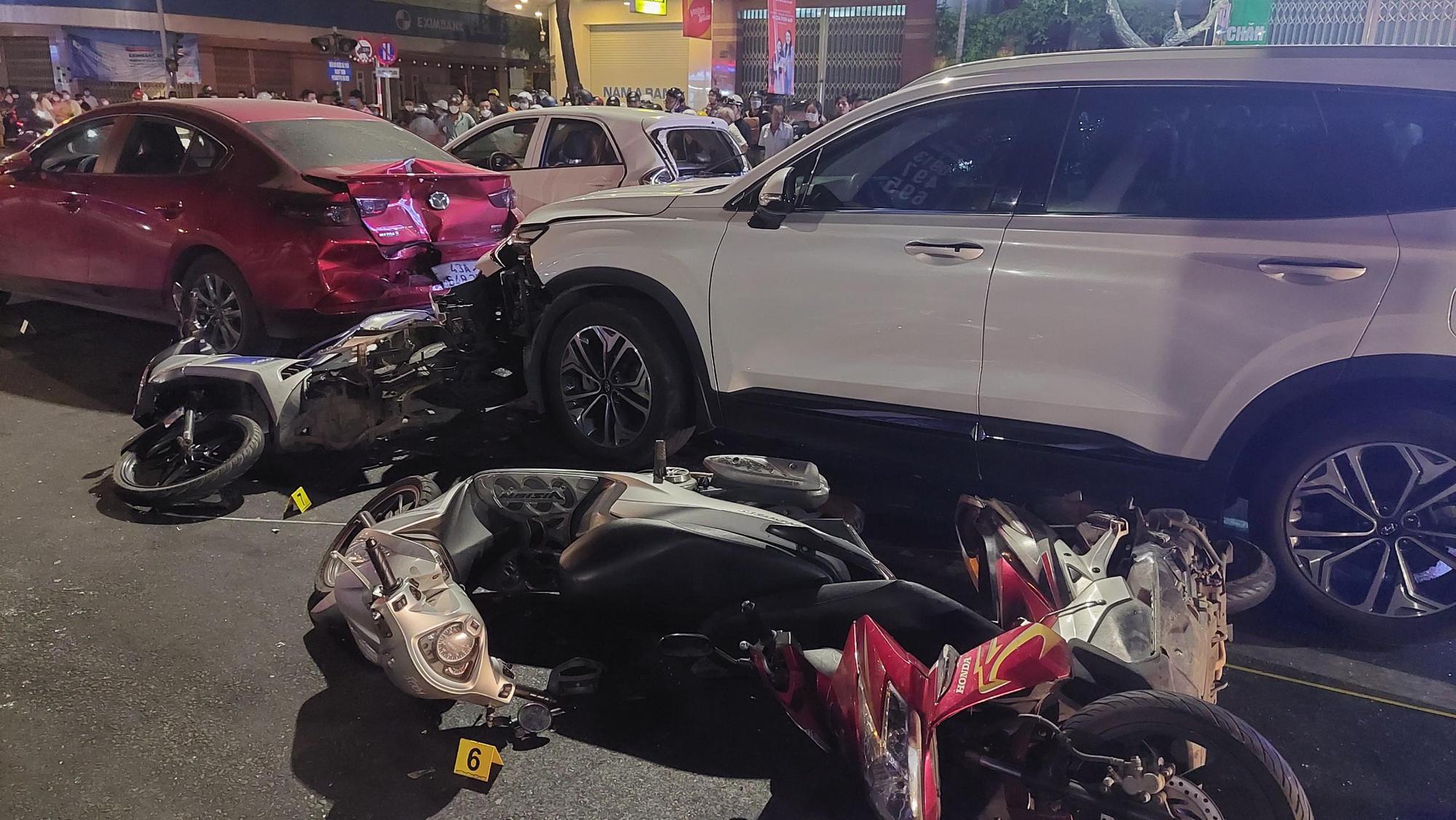 Thai phụ sinh non sau tai nạn liên hoàn 3 ô tô và 5 xe máy - Ảnh 3.