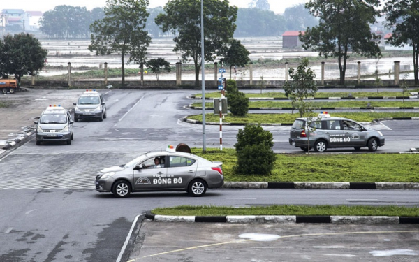 Tin sáng 22/6: Diễn biến vụ người chồng bỏ xe ô tô trên cầu Thăng Long rồi mất tích; thông tin bất ngờ về bến đỗ mới của Quang Hải - Ảnh 2.