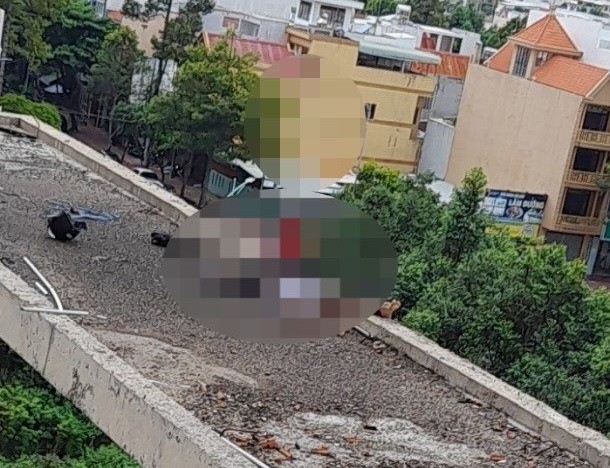 Ph&aacute;t hiện thi thể nam thanh ni&ecirc;n trong t&ograve;a nh&agrave; bỏ hoang ở Vũng T&agrave;u - Ảnh 2.