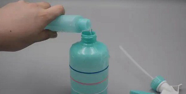 Cách vệ sinh quạt không cần dùng nước hay tháo khung, sau 10 phút là sạch sẽ không còn bụi - Ảnh 1. Cách vệ sinh quạt không cần dùng nước hay tháo khung, sau 10 phút là sạch sẽ không còn bụi - Ảnh 1.