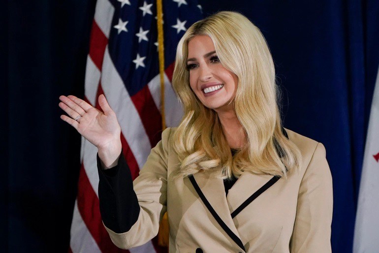 Ái nữ nhà cựu tổng thống Trump lúc nào cũng "nổi bần bật", vóc dáng nhan sắc đều "điểm 10" - Ảnh 5. Ái nữ nhà cựu tổng thống Trump lúc nào cũng "nổi bần bật", vóc dáng nhan sắc đều "điểm 10" - Ảnh 5.