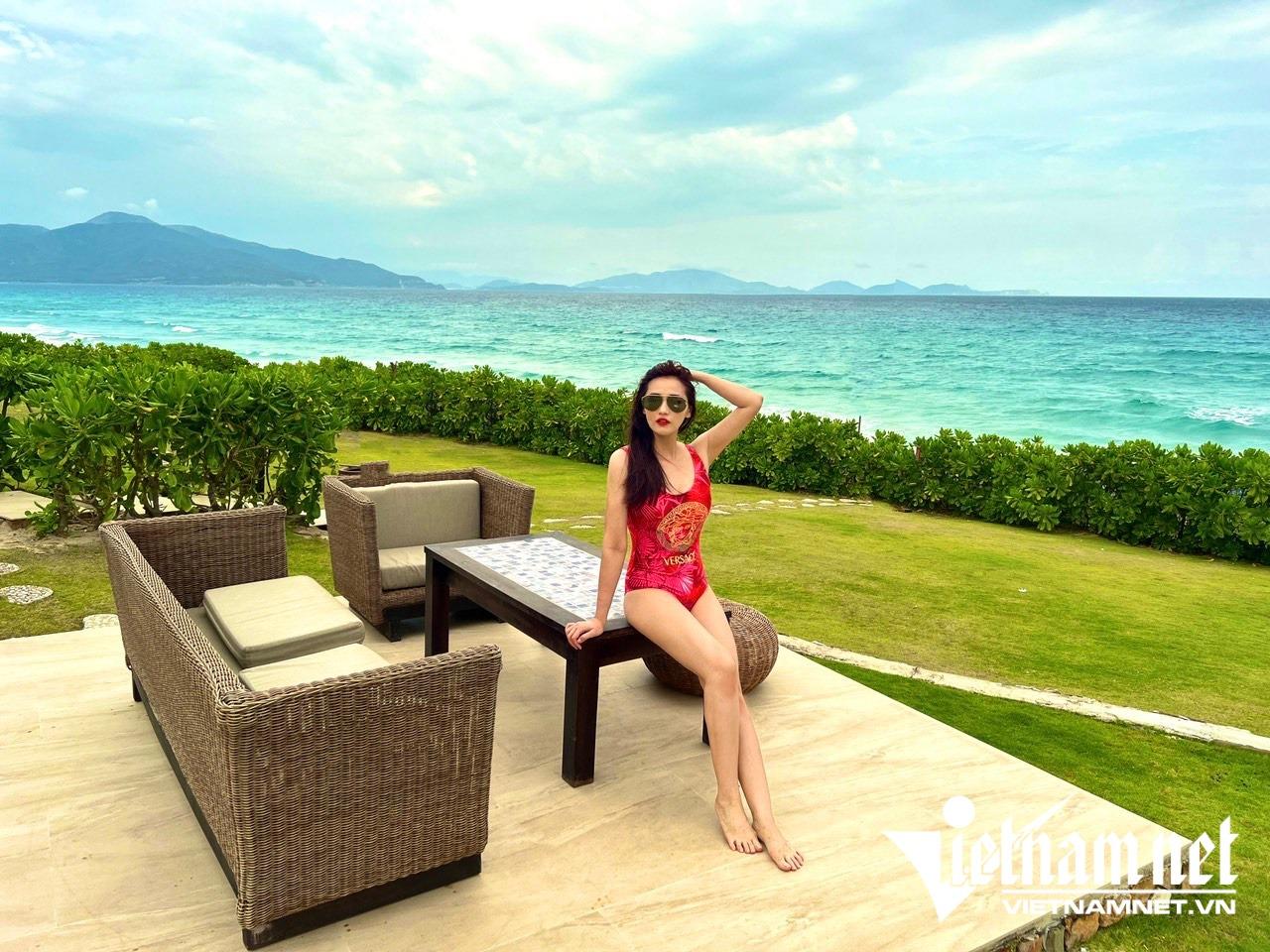 Lã Thanh Huyền diện bikini khoe dáng nóng bỏng khác hẳn trên phim - Ảnh 8.