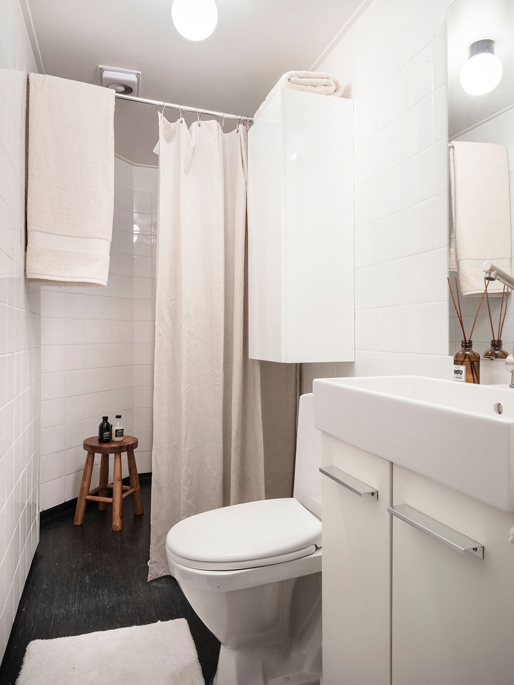Căn hộ nhỏ 39m² nhưng vẫn thông thoáng và sáng sủa không ngờ, đã vậy còn có ban công ngoài trời cực chill - Ảnh 17. Căn hộ nhỏ 39m² nhưng vẫn thông thoáng và sáng sủa không ngờ, đã vậy còn có ban công ngoài trời cực chill - Ảnh 17.