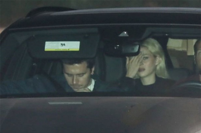 Beckham hẹn hò riêng với con gái Harper, Victoria đi ăn tối với con trai và con dâu - Ảnh 2.