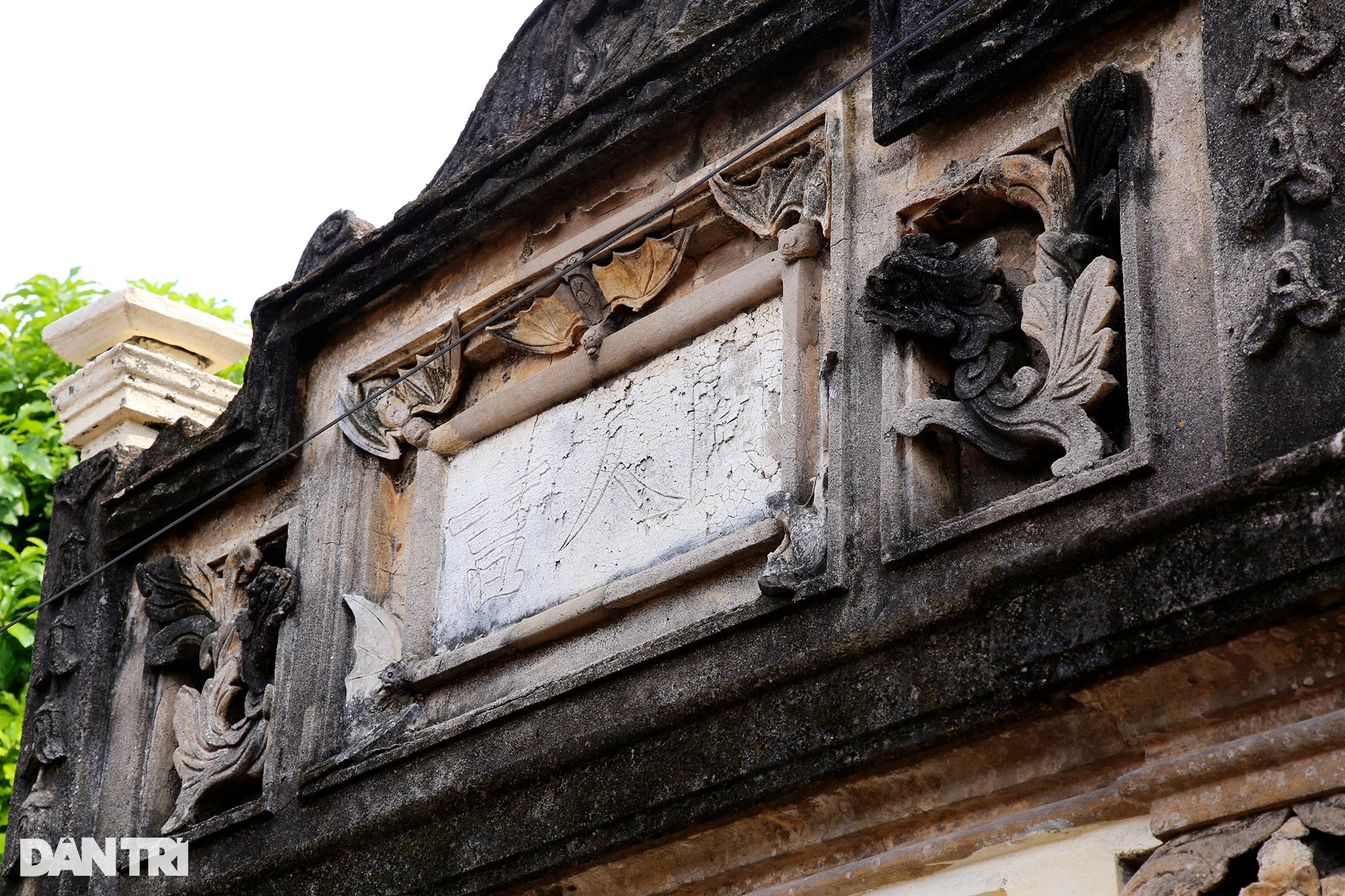 Những chiếc cổng trăm tuổi độc đẹp còn lại ở ngôi làng cổ tại Hà Nội - Ảnh 11.