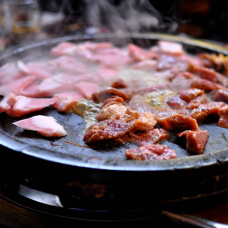 4 loại thực phẩm n&ecirc;n gạch khỏi chế độ ăn h&agrave;ng ng&agrave;y nếu kh&ocirc;ng muốn qu&aacute; tr&igrave;nh l&atilde;o h&oacute;a diễn ra sớm - Ảnh 2.