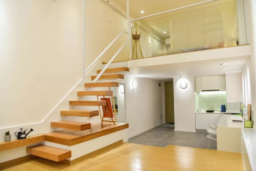 Căn hộ 52m² đẹp ấn tượng với cách bố trí nội thất giật cấp của vợ chồng trẻ - Ảnh 5. Căn hộ 52m² đẹp ấn tượng với cách bố trí nội thất giật cấp của vợ chồng trẻ - Ảnh 5.