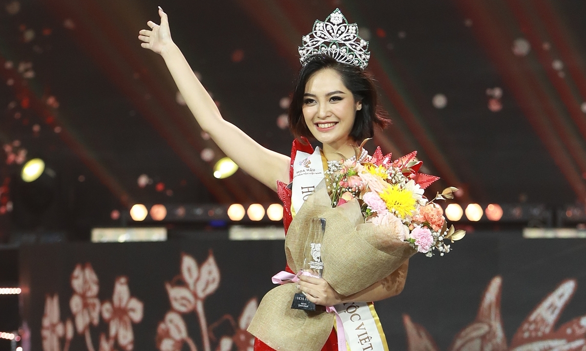 Cô gái Tày đăng quang Hoa hậu các Dân tộc Việt Nam