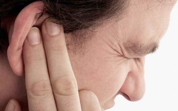 Thường xuyên bị ù tai, chóng mặt, chớ coi thường vì đây là triệu chứng của nhiều bệnh lý nguy hiểm