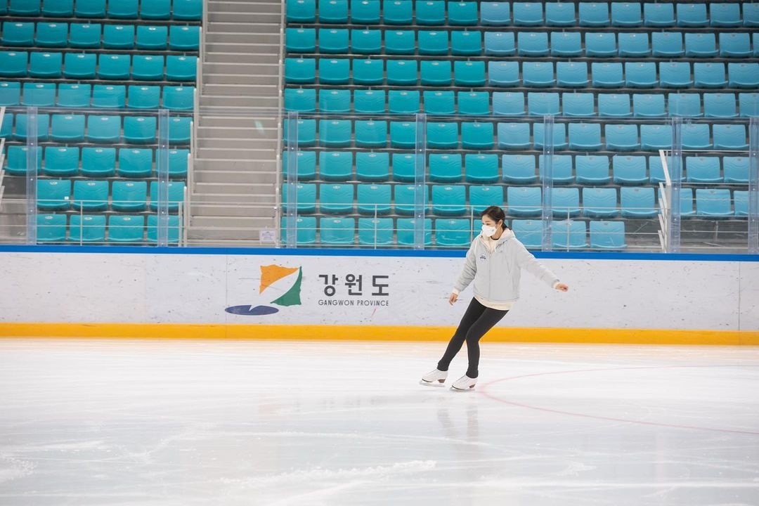 Phong cách nữ hoàng trượt băng Kim Yuna - Ảnh 6. Phong cách nữ hoàng trượt băng Kim Yuna - Ảnh 6.