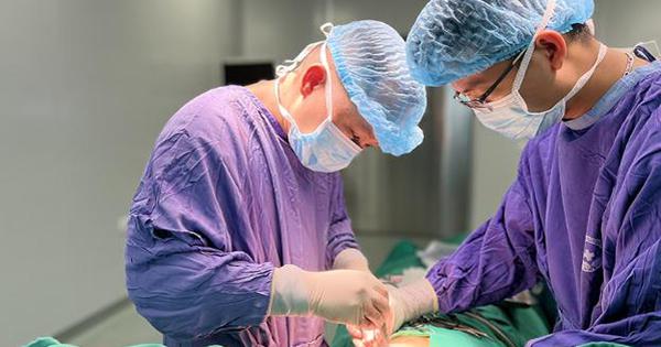 Đau ngực k&eacute;o d&agrave;i khi mang thai, đi kh&aacute;m ph&aacute;t hiện ổ &aacute;p xe nghi bội nhiễm - Ảnh 2.