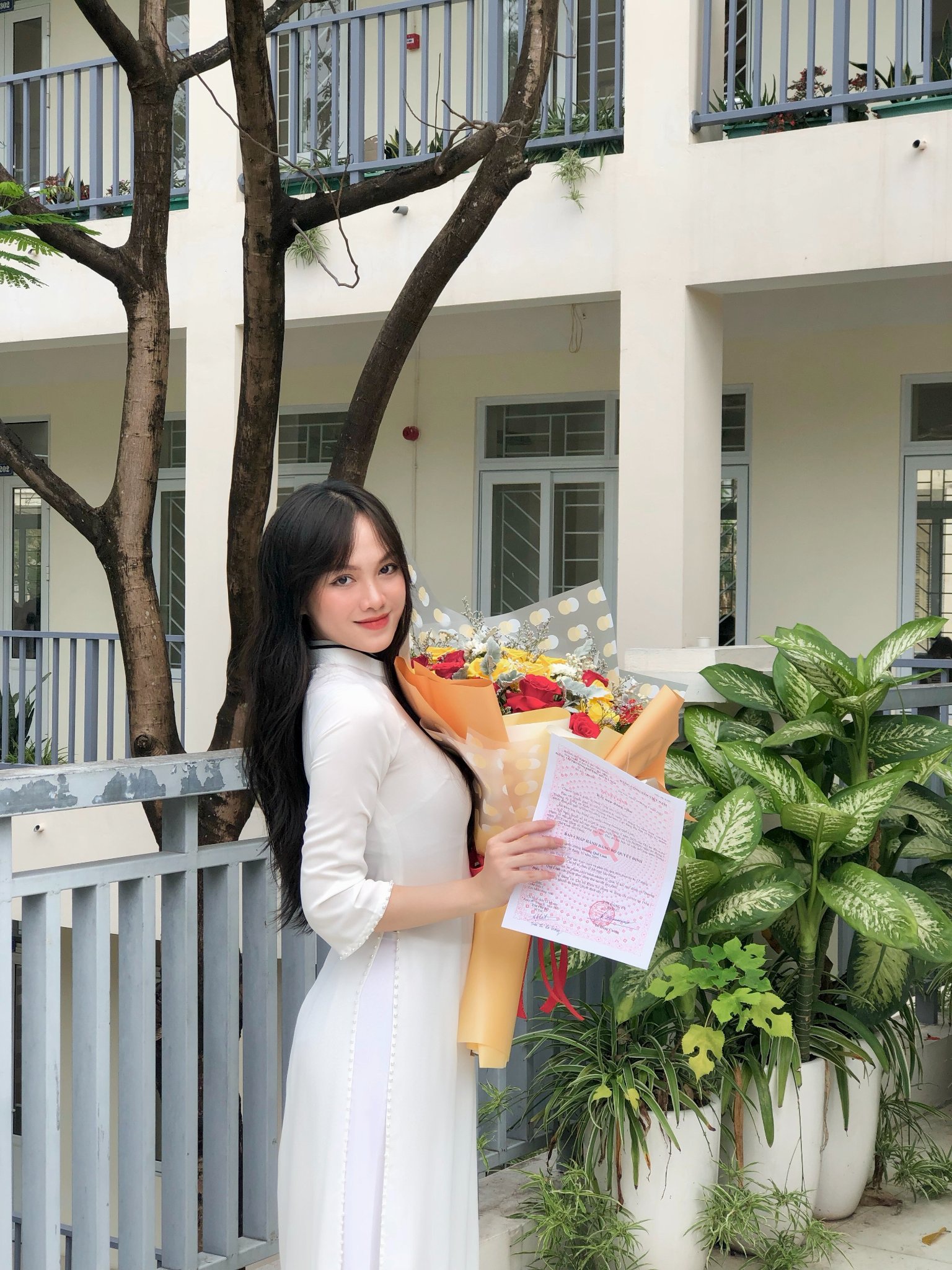 Bạn gái Nhâm Mạnh Dũng: Học vấn bất ngờ, được động viên đi thi hoa hậu - Ảnh 4. Bạn gái Nhâm Mạnh Dũng: Học vấn bất ngờ, được động viên đi thi hoa hậu - Ảnh 4.