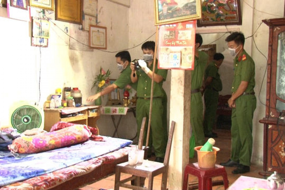 Chủ nhà nghỉ phá cửa phát hiện khách thuê phòng tử vong phía trong - Ảnh 1. Chủ nhà nghỉ phá cửa phát hiện khách thuê phòng tử vong phía trong - Ảnh 1.