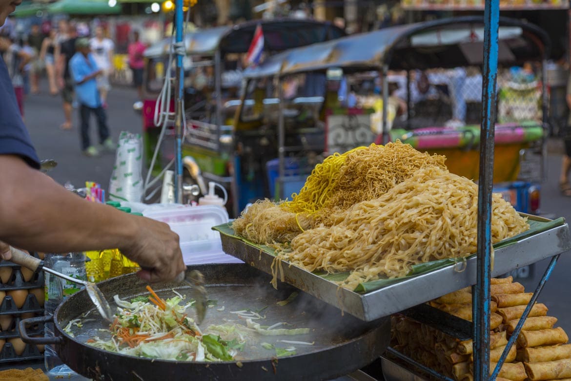 Chuyển từ Mỹ sang Thái Lan, người đàn ông 'một bước thành thượng lưu' - Ảnh 7.