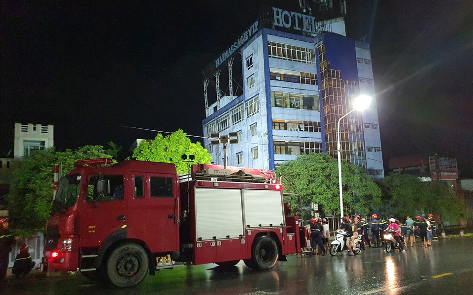 Thông tin mới nhất về tòa nhà 6 tầng bất ngờ đổ sập trong đêm ở Hải Phòng