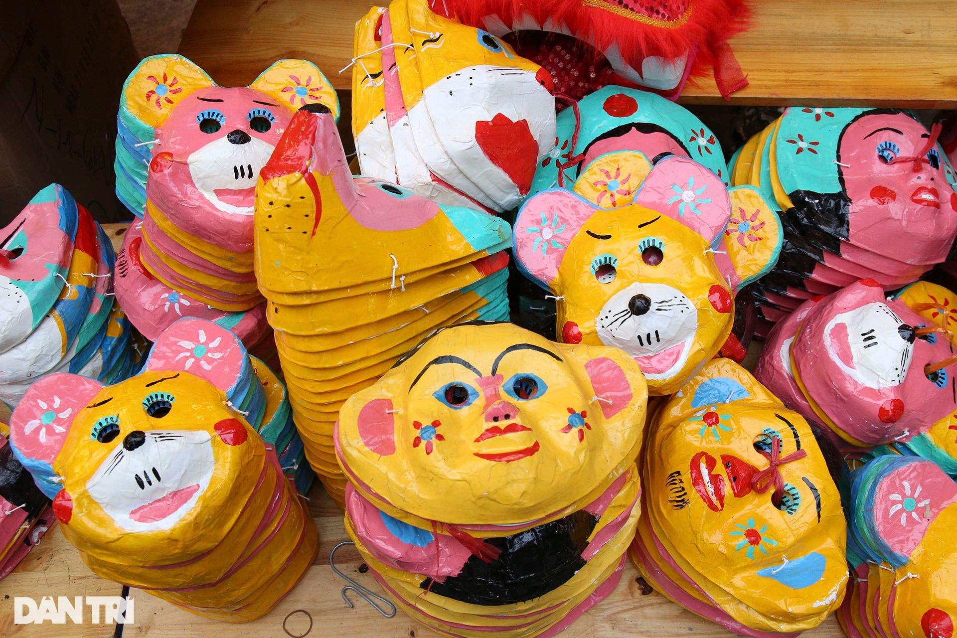 Chợ Trung thu Hàng Mã bắt đầu sôi động hấp dẫn giới trẻ - Ảnh 8. Chợ Trung thu Hàng Mã bắt đầu sôi động hấp dẫn giới trẻ - Ảnh 8.