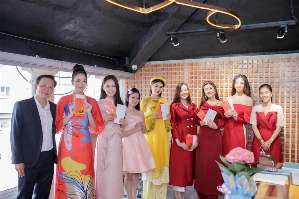 Xôn xao tân Miss World Vietnam 2022 là 'gà' của đơn vị tổ chức - Ảnh 4.