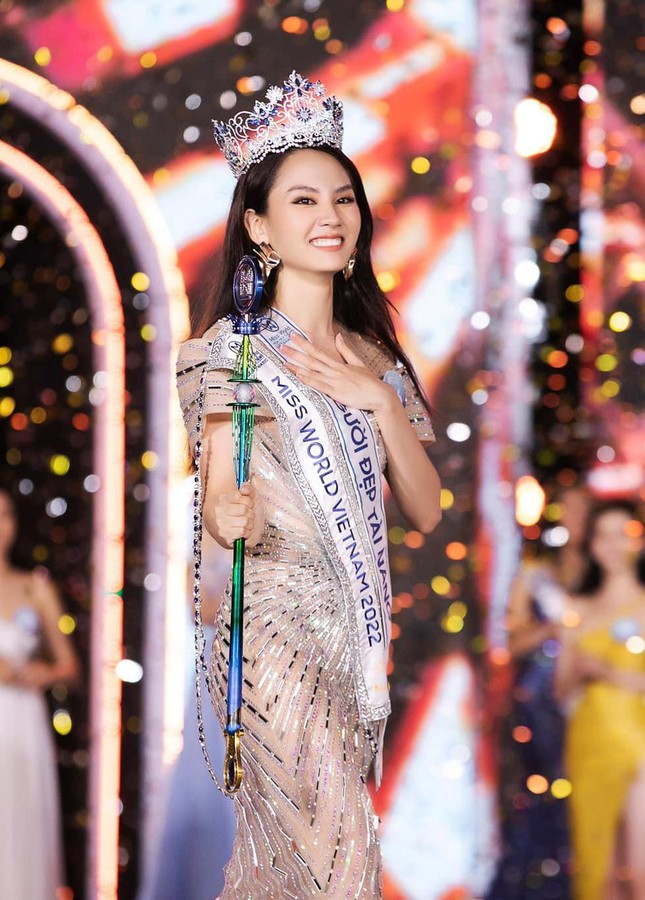 Nhan sắc xinh đẹp thời trẻ của mẹ Hoa hậu Huỳnh Nguyễn Mai Phương - Ảnh 2.
