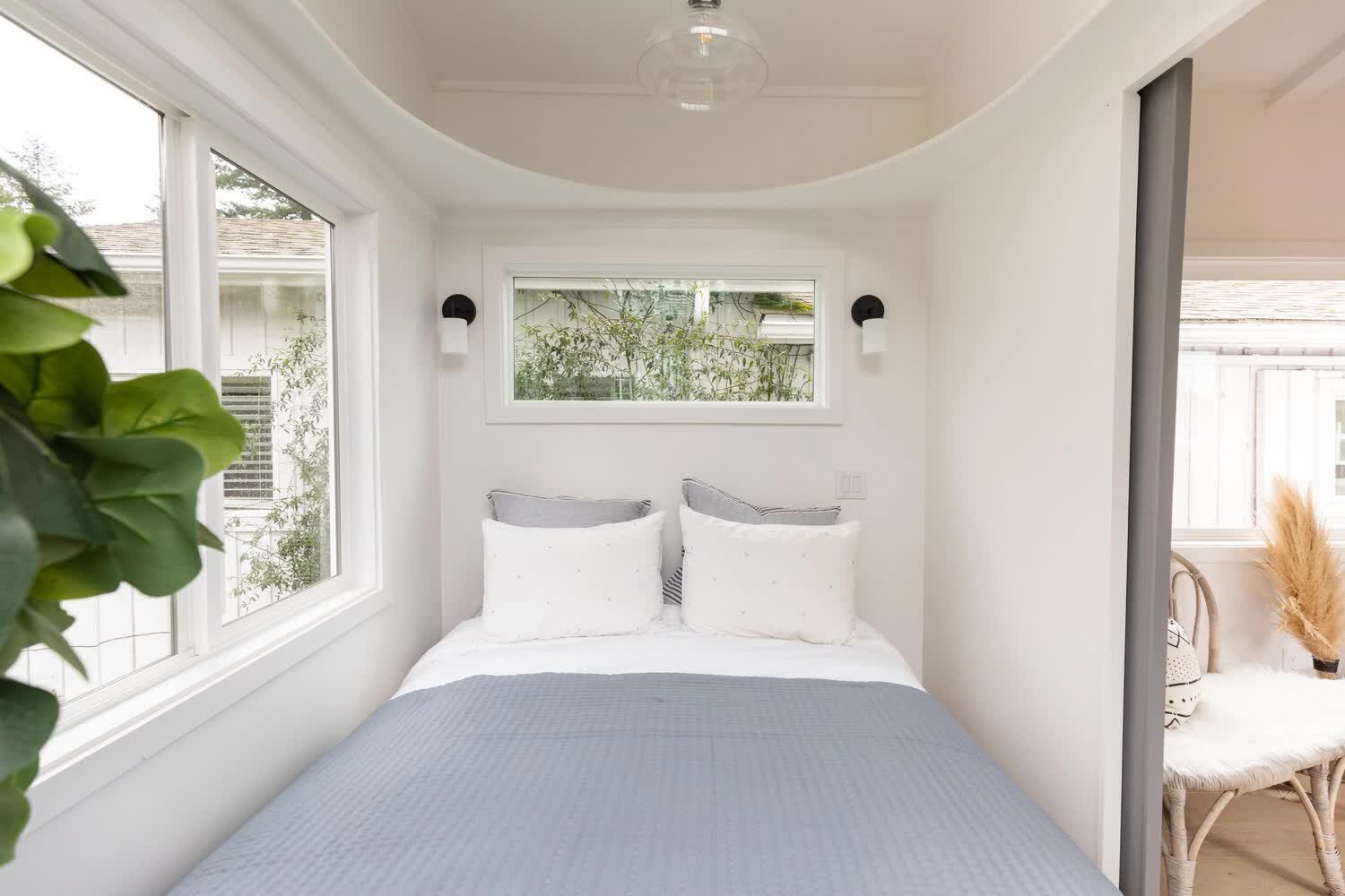 Căn nhà rộng chưa đến 20m² nhưng có thiết kế tiện nghi đến bất ngờ - Ảnh 15. Căn nhà rộng chưa đến 20m² nhưng có thiết kế tiện nghi đến bất ngờ - Ảnh 15.