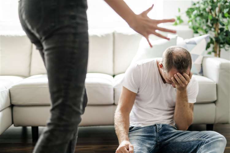Âm thầm, nhẫn nhục chịu đựng vợ bạo hành hơn 10 năm - Ảnh 3. Âm thầm, nhẫn nhục chịu đựng vợ bạo hành hơn 10 năm - Ảnh 3.