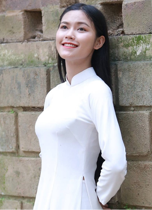 Top 5 ứng viên sáng giá Hoa hậu Hòa bình Việt Nam: Chiều cao khủng, ngoại ngữ 'không phải dạng vừa' - Ảnh 6.