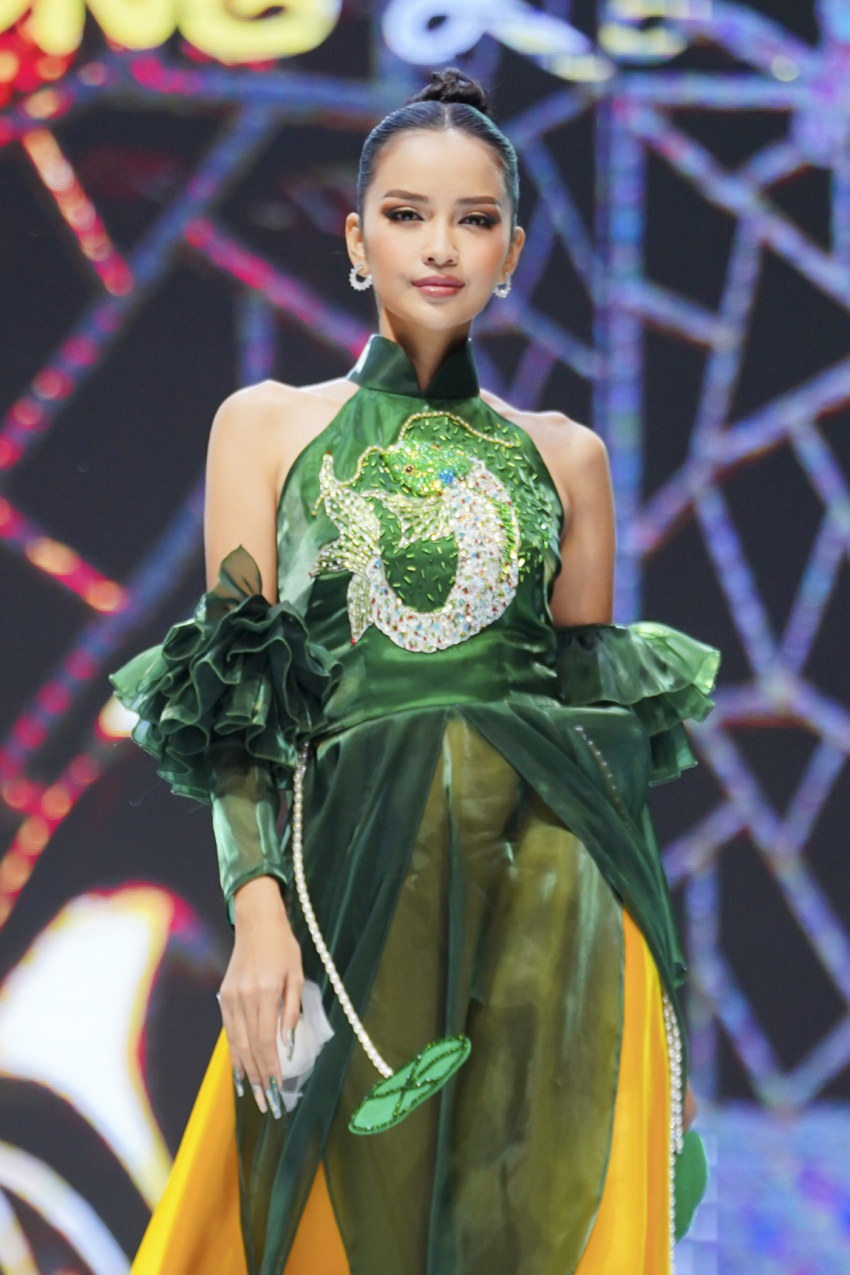 Váy Hoa Nhí  Hoàng Minh Châu  tải mp3lời bài hát  NhacCuaTui