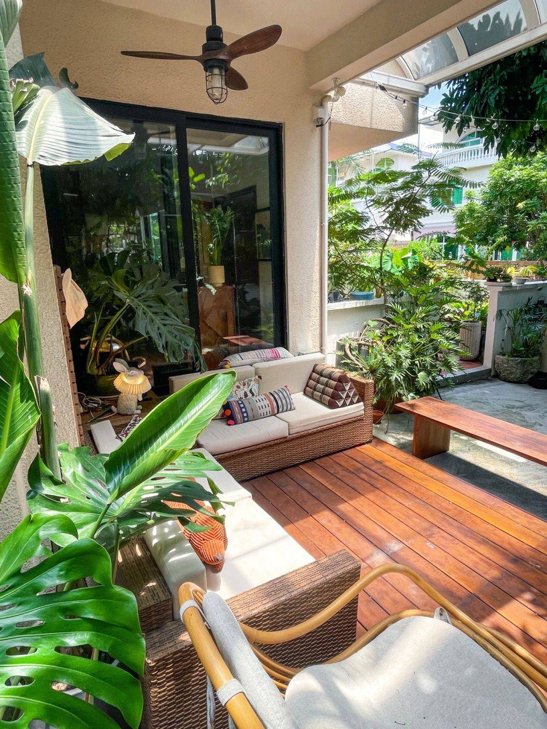 Khoảng sân rộng 170m2 biến thành khu vườn sinh thái tự nhiên, đầy sức sống - Ảnh 11.