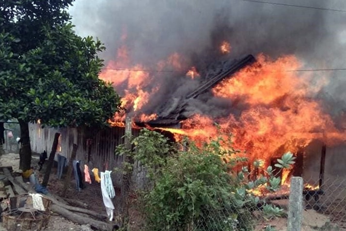 Phóng hỏa đốt nhà vì bố mẹ không cho mượn tiền - Ảnh 2.