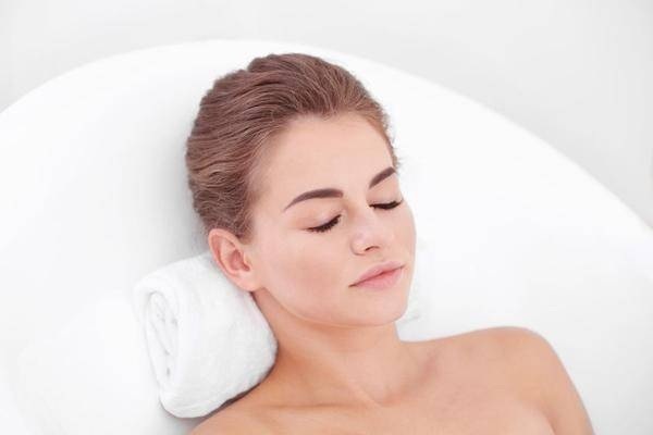 Phụ nữ khi tắm nên tránh 4 điều để không mắc bệnh phụ khoa - Ảnh 2.
