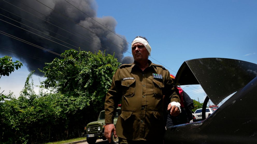 Hỏa hoạn Cuba: Bộ trưởng Năng lượng bị thương, hàng chục lính cứu hỏa mất tích - Ảnh 3.