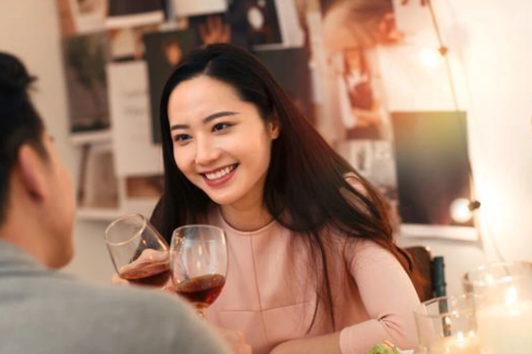 Nghĩ chồng ăn "chả", vợ cũng ăn "nem" và cái kết khiến cả hai rơi nước mắt - Ảnh 1. Nghĩ chồng ăn "chả", vợ cũng ăn "nem" và cái kết khiến cả hai rơi nước mắt - Ảnh 1.