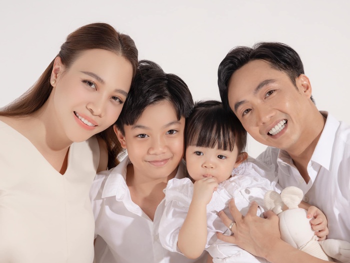 Cường Đô La tung loạt ảnh gia đình, con trai Subeo chiếm spotlight với ngoại hình giống bố y đúc - Ảnh 5.