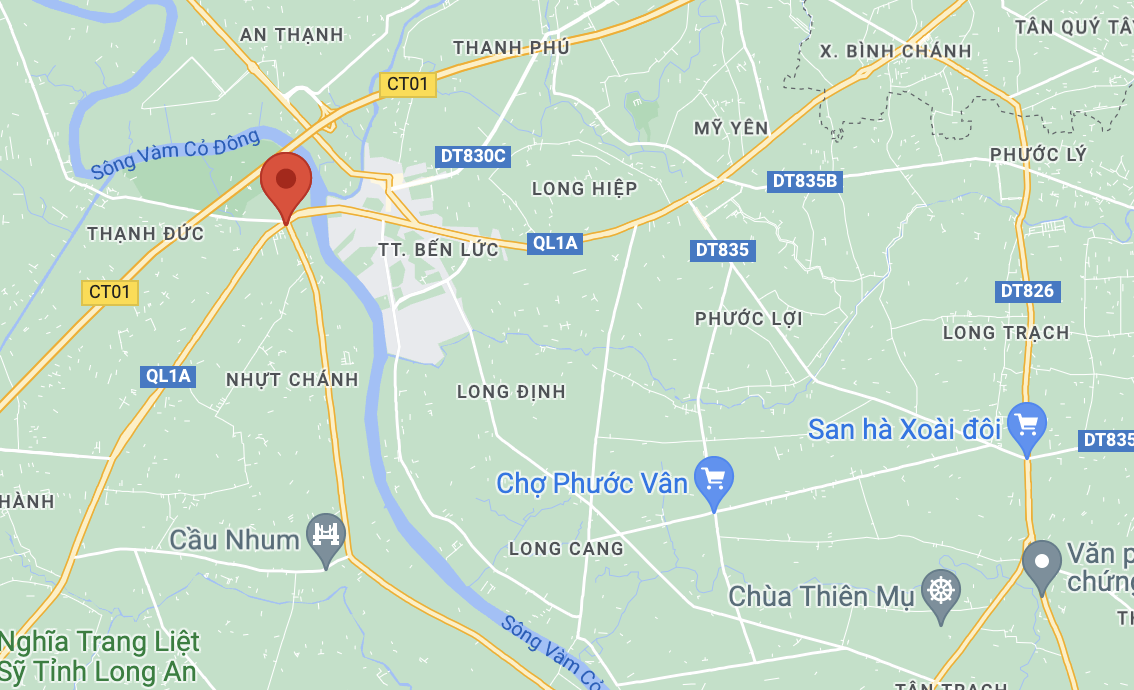 Người phụ nữ bị xe tải c&aacute;n tử vong khi dừng đ&egrave;n đỏ - Ảnh 2.