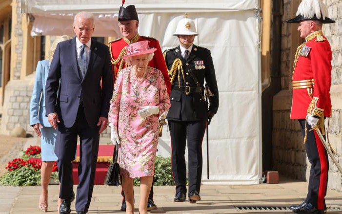 Yêu cầu đặc biệt trong tang lễ Nữ hoàng Anh mà tất cả các lãnh đạo trên thế giới đều phải tuân thủ