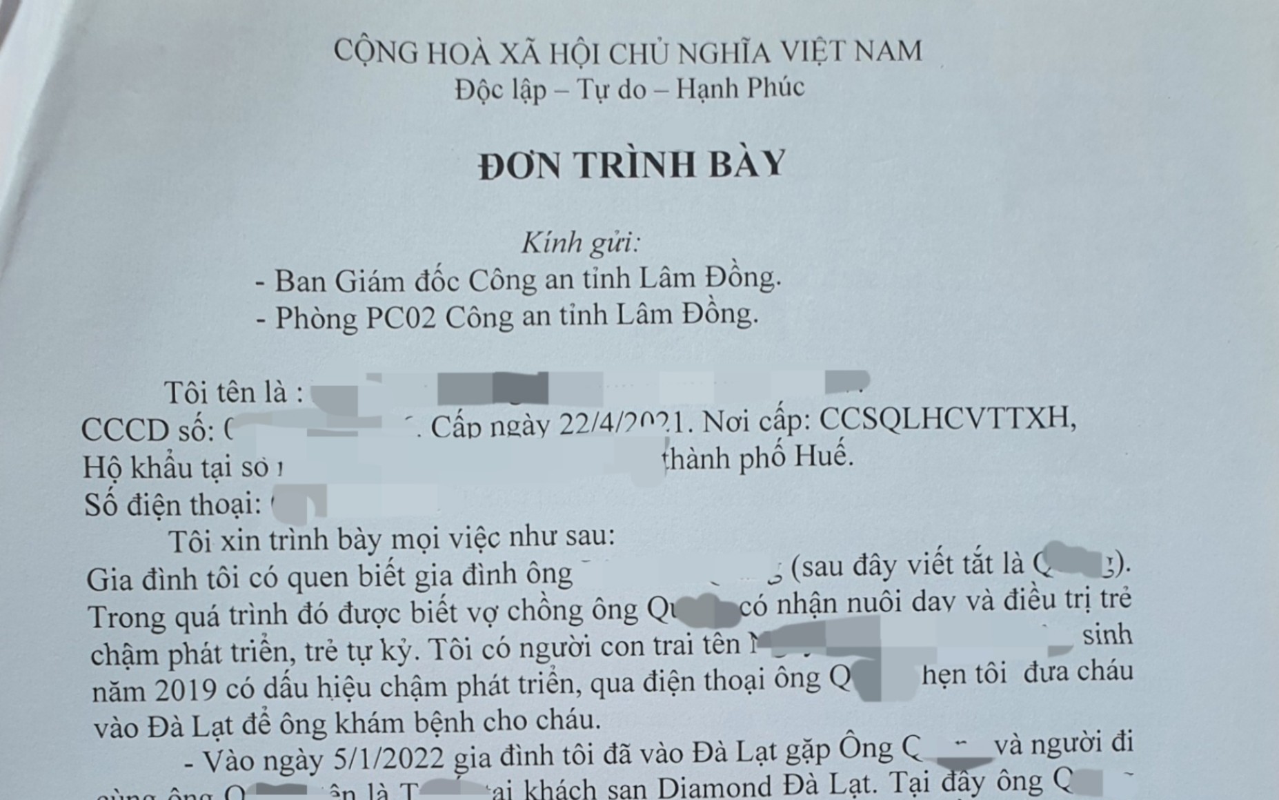 Người cha đau đớn nhận tro cốt của con sau gần một tháng gửi nhờ người khác chữa bệnh