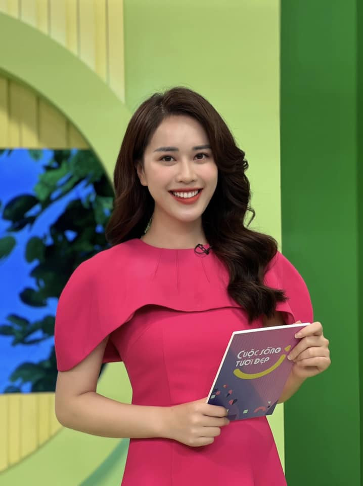 MC Mai Phương VTV: Vợ chồng tôi cãi nhau vẫn quy ước phải chung giường - Ảnh 7.