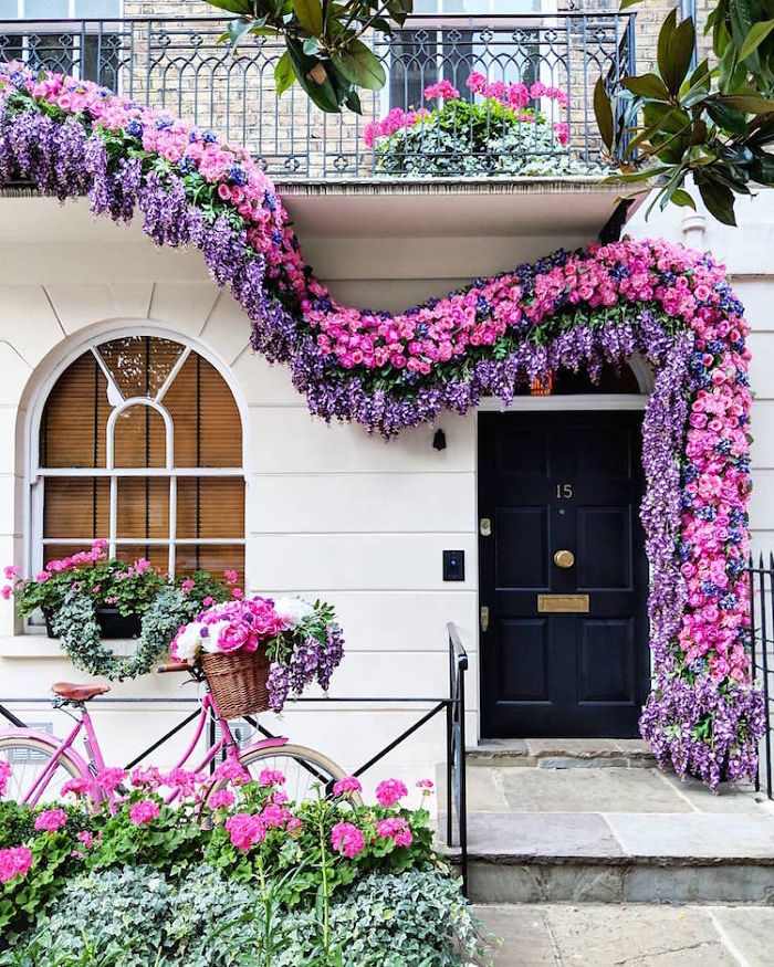 colorful-front-doors-photography-london-bella-foxwell-99-5c36f9bfc1e2e700-16630369535741408869152-1663117798042-16631177982021043639111.jpg