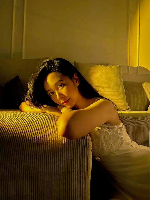 'Người tình màn ảnh' của NSND Công Lý - diễn viên Kim Oanh hé lộ không gian căn hộ ở Sài Gòn - Ảnh 2.