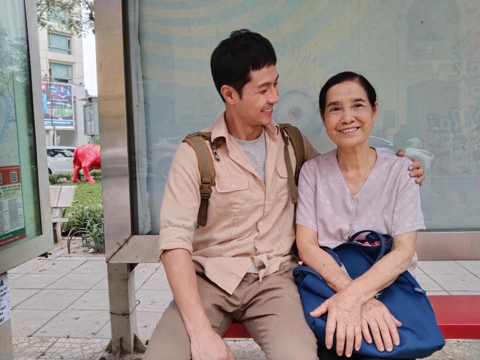 Tuổi xế chiều của người mẹ n&ocirc;ng d&acirc;n khắc khổ nhất m&agrave;n ảnh Việt - Ảnh 2.