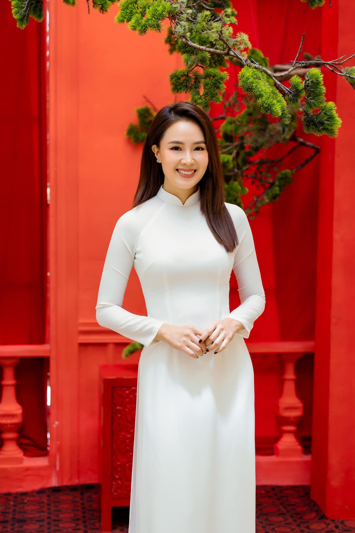 Hai 'ngọc nữ' sở hữu gương mặt đẹp nhất truyền hình Việt - Ảnh 10.