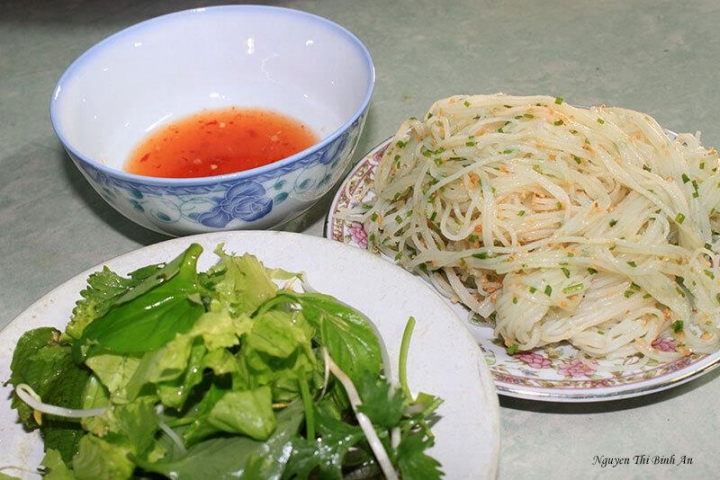 Món bánh dây đặc sản Bồng Sơn: Trông dân dã mà đã ăn là không thể dừng đũa - Ảnh 6.