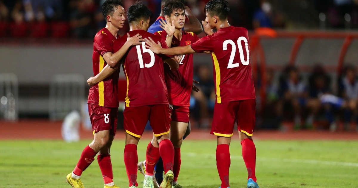 Tuyển Việt Nam thắng Singapore 4-0