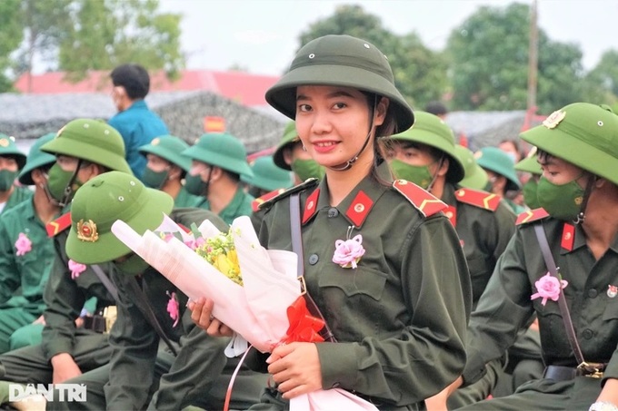 Tin sáng 22/9: Sẽ trồng &quot;cây cô đơn&quot; mới ở Hồ Tây thay thế cây bị gãy;  - Ảnh 2.