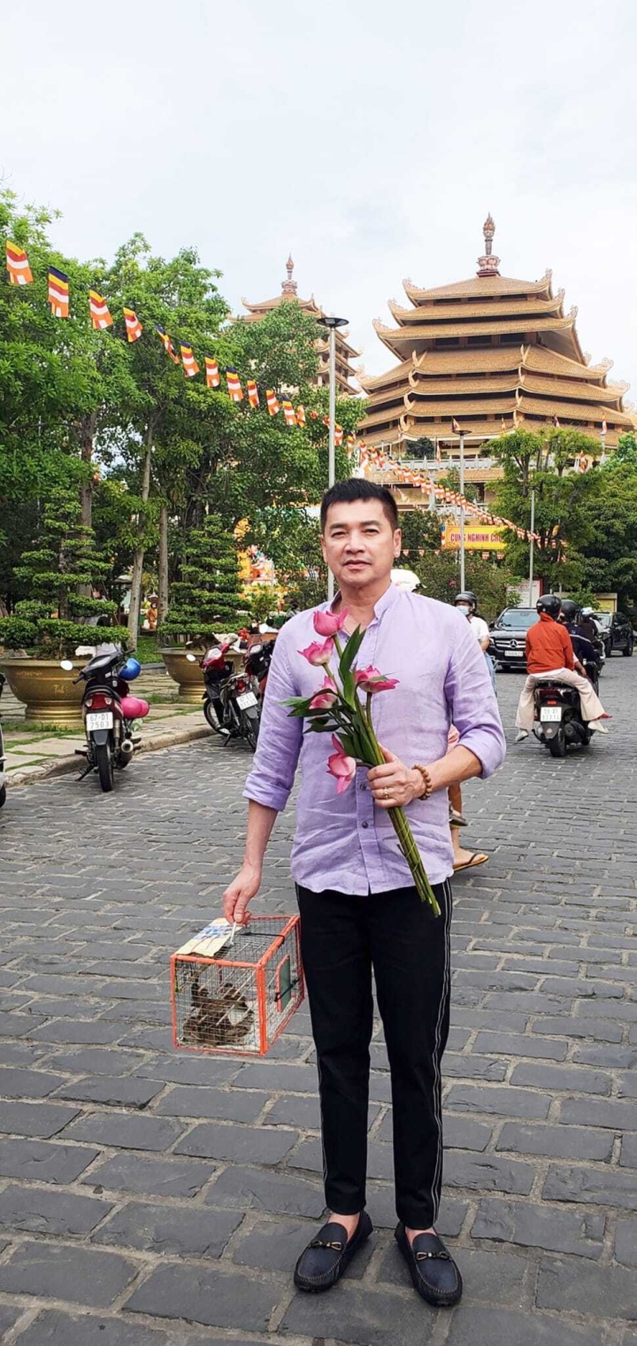 Cuộc sống của Quang Minh, Hồng Đào sau 3 năm trở về thời độc thân - Ảnh 8.