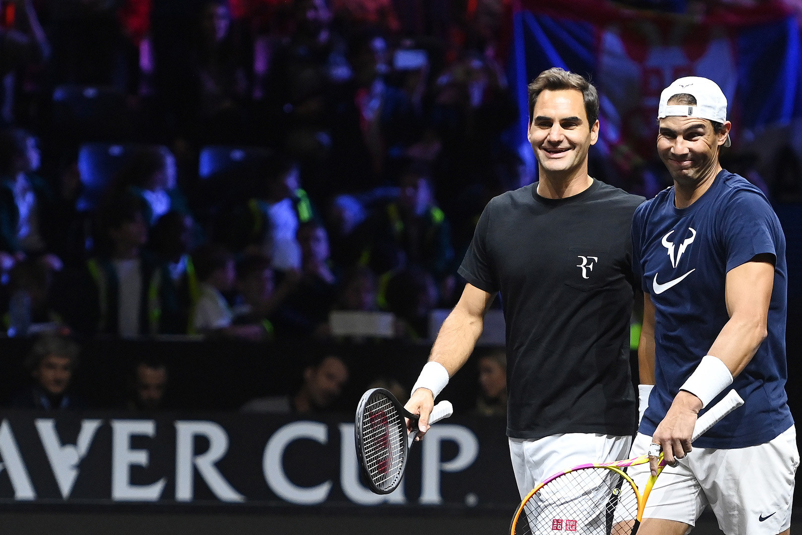 Roger Federer khóc nức nở ngày giã từ sự nghiệp - Ảnh 19.