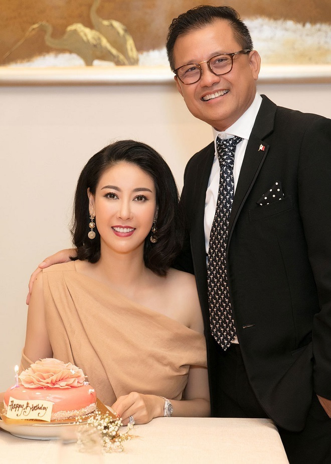Lấy chồng đại gia BĐS, Hoa hậu Hà Kiều Anh ở biệt phủ 400 tỷ VNĐ, mua thêm penthouse dát vàng, view 4 mặt đều là biển và núi - Ảnh 2.